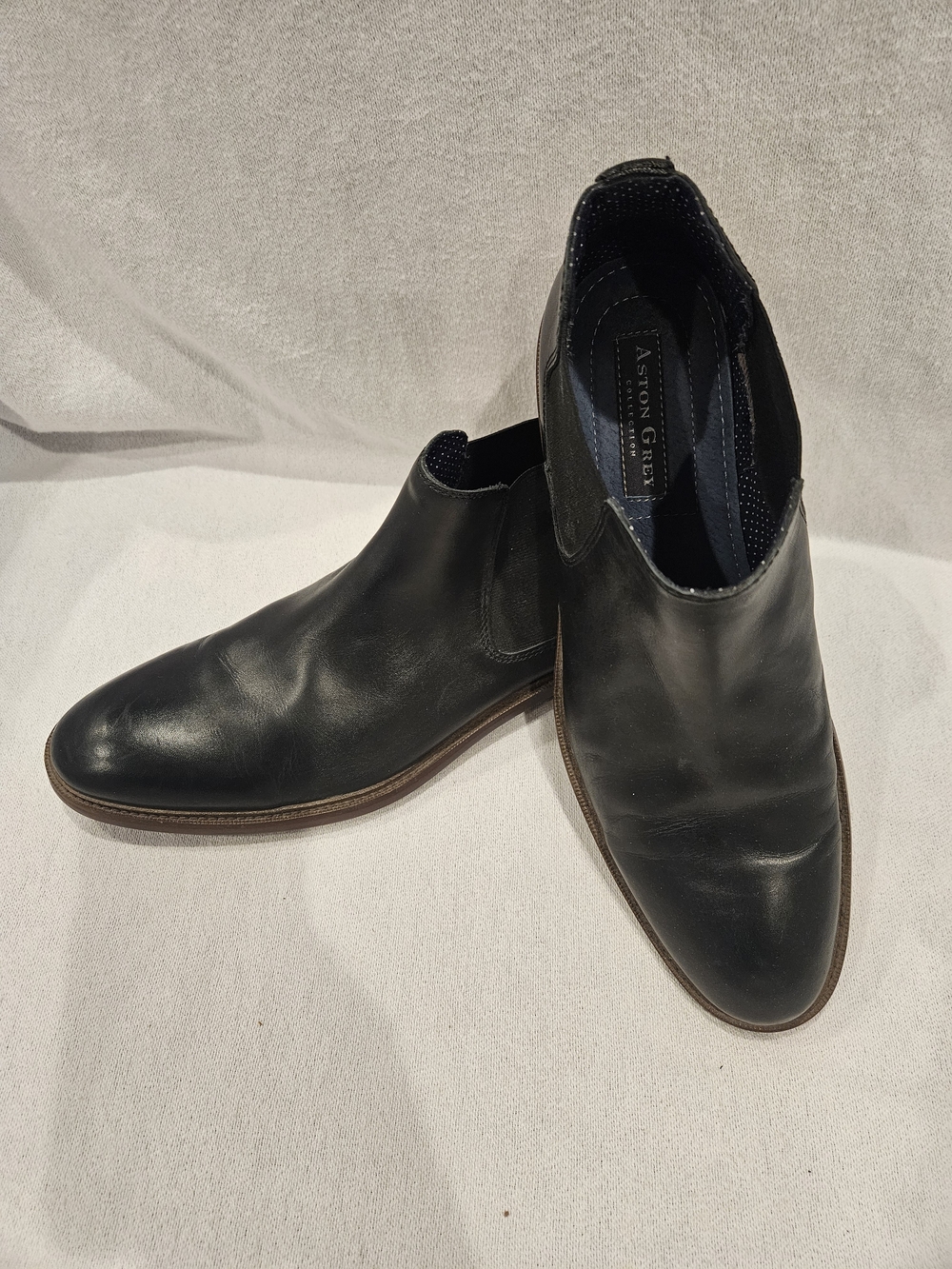 Aston Grey Men’s Black Leather Chelsea Boots 10.5